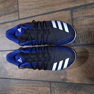 Adidas mens size 9.5 lacrosse/baseball/soccer cleats.  Great shape, gently worn